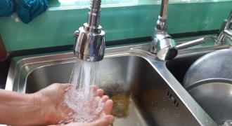 Thau rửa toàn bộ bể chứa nước bị nhiễm bẩn tại các tòa chung cư