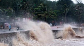 Áp thấp nhiệt đới mạnh thành bão số 6, di chuyển nhanh hướng đất liền Nha Trang