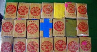 Phát hiện thêm 21 gói hàng nghi ma túy trôi dạt vào bờ biển Thừa Thiên Huế