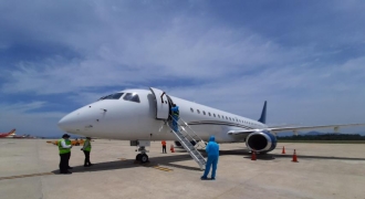 Hòa Phát bao trọn gói chuyến bay đưa 15 chuyên gia đến Dung Quất 