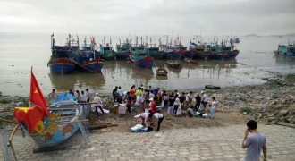 Thanh Hóa: Va chạm tàu cá 1 người chết, 4 người mất tích