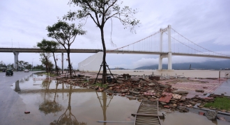 Bão số 13 quét qua Thừa Thiên Huế - Đà Nẵng gây thiệt hại lớn