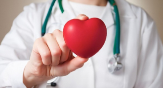 Cách chăm sóc người bệnh tim mạch trong mùa dịch COVID-19