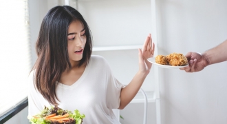 8 món chuyên gia dinh dưỡng không khuyến khích ăn vào bữa trưa