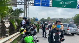Tạm giữ 9 xe mô tô phân khối lớn đi vào cao tốc Hà Nội – Thái Nguyên