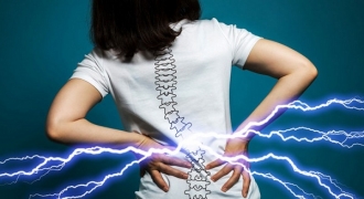 7 thói quen gây đau lưng dưới và cách phòng tránh hiệu quả