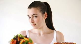 5 thực phẩm tránh ăn vào mùa hè, vừa gây béo phì lại hại sức khỏe