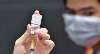Bộ Y tế thông tin việc tiêm vắc xin COVID-19 cho học sinh THPT