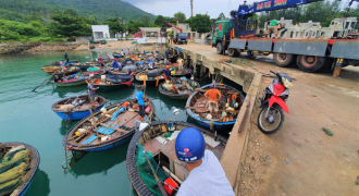 Đà Nẵng cho người dân ra ngoài gia cố nhà cửa phòng chống bão số 5