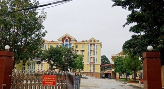 Trưởng phòng TNMT huyện Hậu Lộc –Thanh Hóa bị bắt và khám xét nơi làm việc