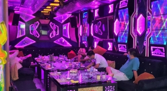 Nghệ An cho phép mở lại quán bar, karaoke tại 18/21 địa phương
