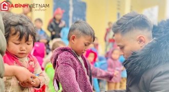 Thầy giáo Hà Nội 8 năm ròng thực hiện gần 100 chuyến thiện nguyện