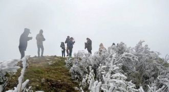 Bắc Bộ sắp đón đợt rét nhất từ đầu mùa, vùng núi có thể xuất hiện băng giá