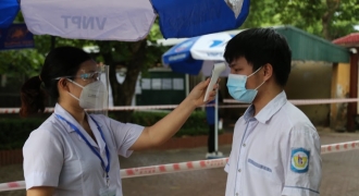 Dịch tấn công trường học, Nghệ An khẩn tiêm vắc xin Covid-19 cho học sinh