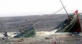 Chìm tàu cá, 5 ngư dân Nghệ An mất tích trên biển