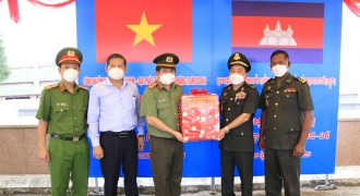 Công an tỉnh An Giang giao lưu phòng chống dịch với lực lượng chức năng Campuchia