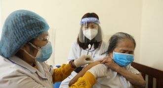Hà Nội sẽ tiêm vaccine phòng COVID - 19 xuyên Tết