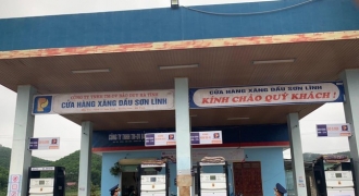 Hà Tĩnh xử phạt 2 cửa hàng xăng dầu bỗng dưng ngừng bán