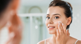 Bật mí 5 tips chăm sóc da dầu mụn đúng cách và hiệu quả