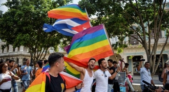 Thêm một quốc gia tiến tới hợp pháp hóa hôn nhân đồng giới