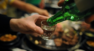 Số ca ngộ độc rượu dịp cuối năm tăng cao