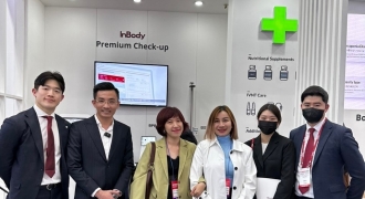 CEO Viện thẩm mỹ Siam Thailand và các cộng sự tham dự Triển lãm thiết bị y tế KIMES tại Hàn Quốc