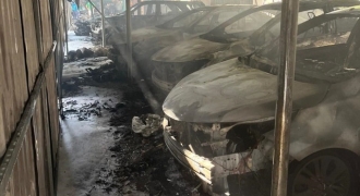 Hỏa hoạn thiêu rụi 5 ô tô và nhiều xe máy tại Hà Nội: Xử lý thế nào?