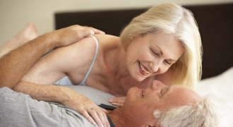 Trải nghiệm sức khỏe tình dục viên mãn sau tuổi 50