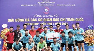 Thắng kịch tính trên loạt luân lưu, FC Đài Truyền hình Việt Nam vô địch Press Cup 2023