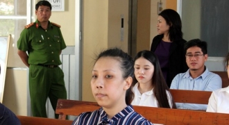 Hoãn phiên tòa xử nữ phóng viên đòi chi 700 triệu đồng để gỡ bài