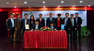 Vietcombank ký Thỏa thuận hợp tác chiến lược toàn diện với Tổng Công ty đường sắt VN