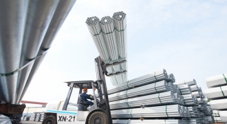 Hòa Phát lần đầu xuất khẩu gần 1000 tấn ống thép tôn mạ kẽm sang Ấn Độ
