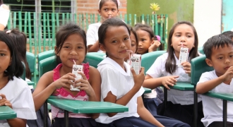 11 đơn vị đã đăng ký đấu thầu cung cấp sữa học đường cho 1,3 triệu học sinh Hà Nội
