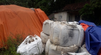 Vụ 233 tấn chất thải nguy hại tại Thái Nguyên: Chính quyền cho DN 