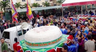 Lãnh đạo TP. Sầm Sơn nói về việc làm bánh giầy 3 tấn dâng giỗ tổ Hùng Vương