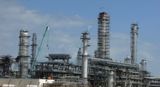 Nhà máy Lọc hóa dầu Nghi Sơn có tổng vốn trên 9,3 tỷ USD đã xuất xưởng mẻ xăng đầu tiên