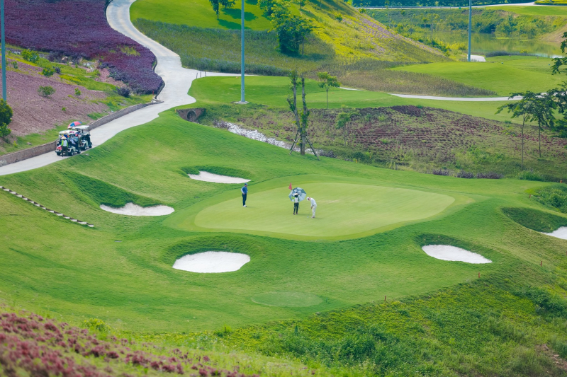 Du lịch golf: Một trong bốn sản phẩm du lịch chủ lực của Bắc Giang