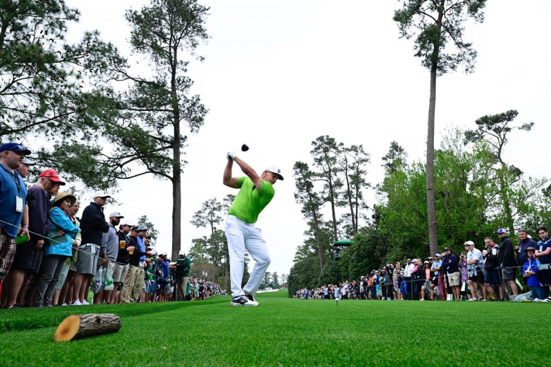 Bryson DeChambeau phẫu thuật cổ tay thành công