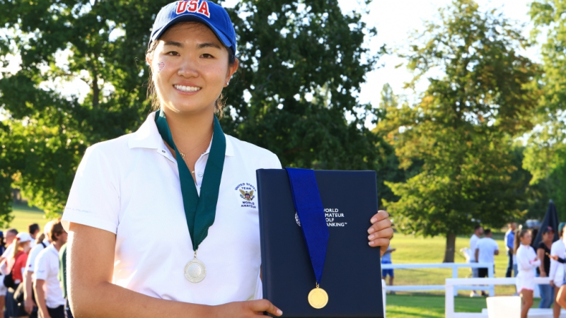 Golfer giải sinh viên Mỹ phá kỷ lục sân Pebble Beach