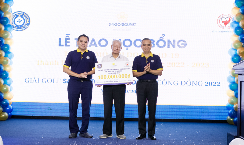 Saigontourist Group vì cộng đồng 2022 tặng học bổng 1 tỷ đồng cho thiếu nhi, học sinh khó khăn