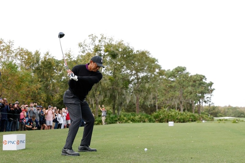 Ảnh: Tiger Woods và con trai Charlie Woods tại PNC Championship 2023