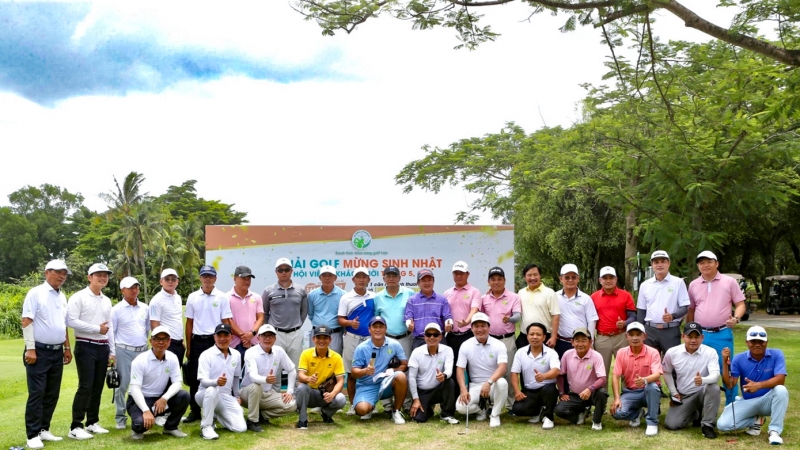 Global Friends Golf Club đấu giá tranh gây quỹ từ thiện