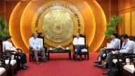 Chủ tịch Hội Hữu nghị Việt – Nga, Chủ tịch Viện HLKH xã hội Việt Nam Phan Chí Hiếu tiếp ông Vyacheslav Kalganov