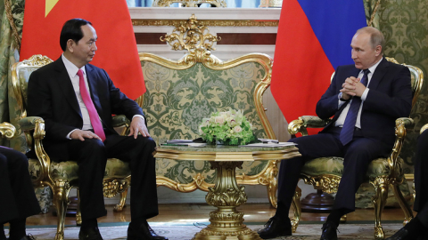 Tổng thống V. Putin và Thủ tướng D. Medvedev chia buồn về việc Chủ tịch nước Trần Đại Quang từ trần