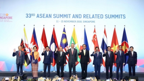 Tổng thống Nga Vladimir Putin tham dự các hoạt động cấp cao ASEAN tại Singapore