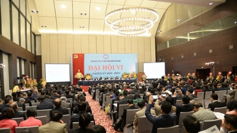 Đại hội VI Liên hiệp các TCHN Việt Nam.  Hội Hữu nghị Việt-Nga giới thiệu nhiều hoạt động phong phú, thường xuyên.