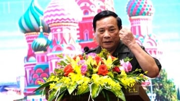 Ông Lê Quang Uý - Phó Chủ tịch thường trực Hội Việt-Nga tỉnh Hà Tĩnh, phát biểu tại Hội nghị.   Ảnh: PHẠM TIẾN DŨNG
