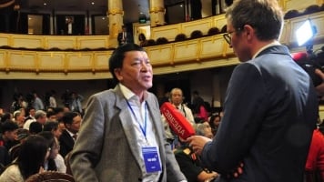 Nhà báo Nguyễn Đăng Phát - Phó Chủ tịch kiêm Tổng thư ký Hội Hữu nghị Việt-Nga trả lời phỏng vấn truyền hình Nga về quan hệ Việt -Nga