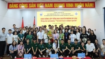 Khai giảng lớp tiếng Nga tại 5 trường ĐH Việt Nam theo chương trình hợp tác với Trường ĐH Sư phạm mang tên Herzen
