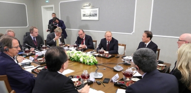 Путин разъяснил главам информагентств девяти стран свою позицию по ключевым проблемам